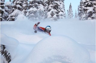 Heliskiing deep powder snow at Great Canadian Heli-Skiing Heliskiing deep powder snow at Great Canadian Heli-Skiing