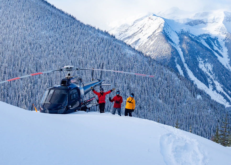 helicopter skiing trips
