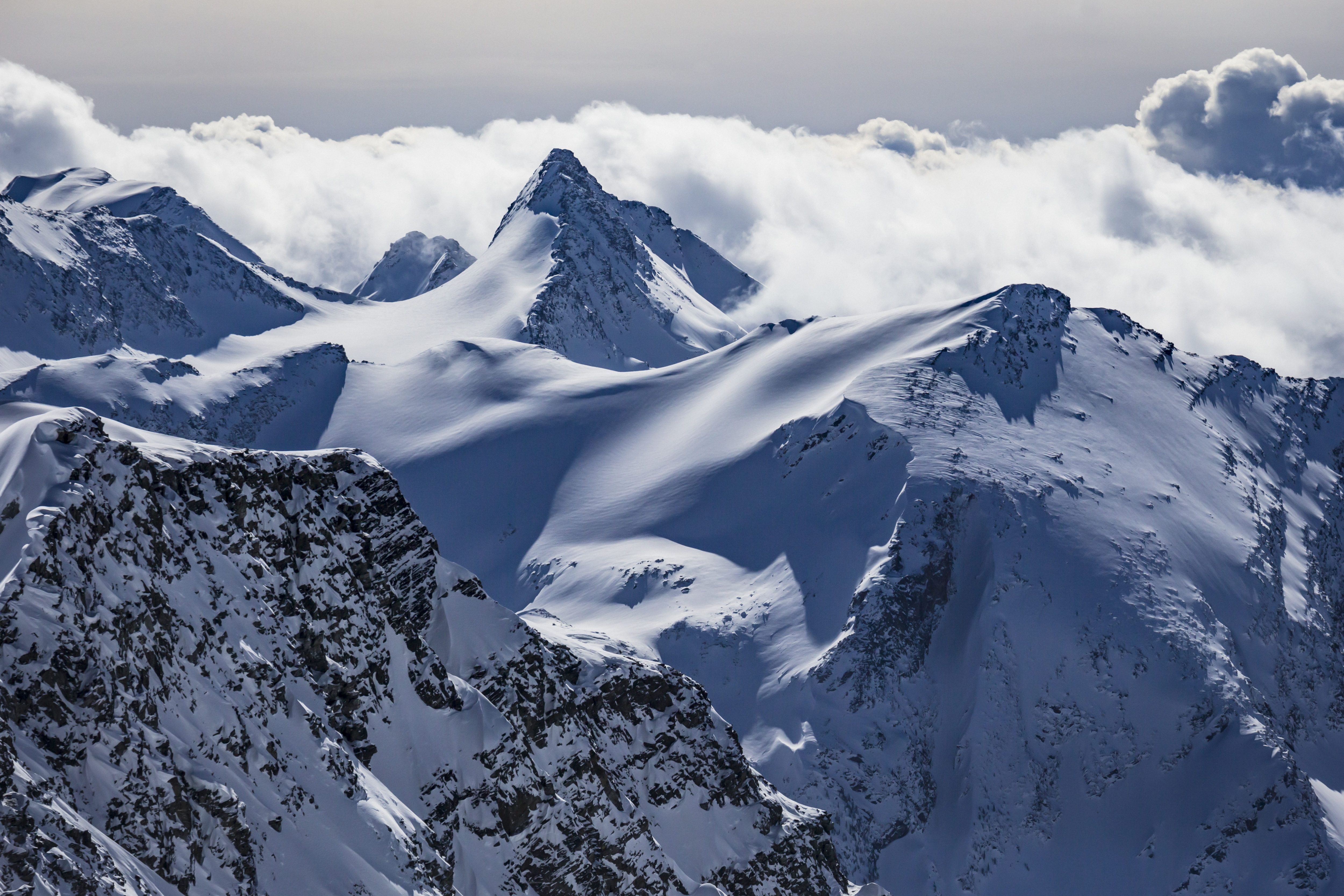 Mountain peaks in Great Canadian Heli-Skiing terrain